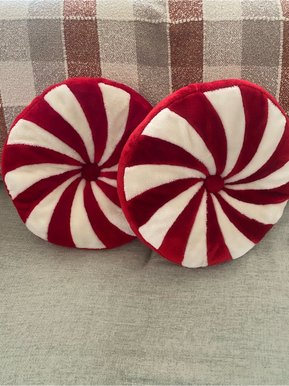 Christmas Holiday Red & White Peppermint Round Throw Pillow Set